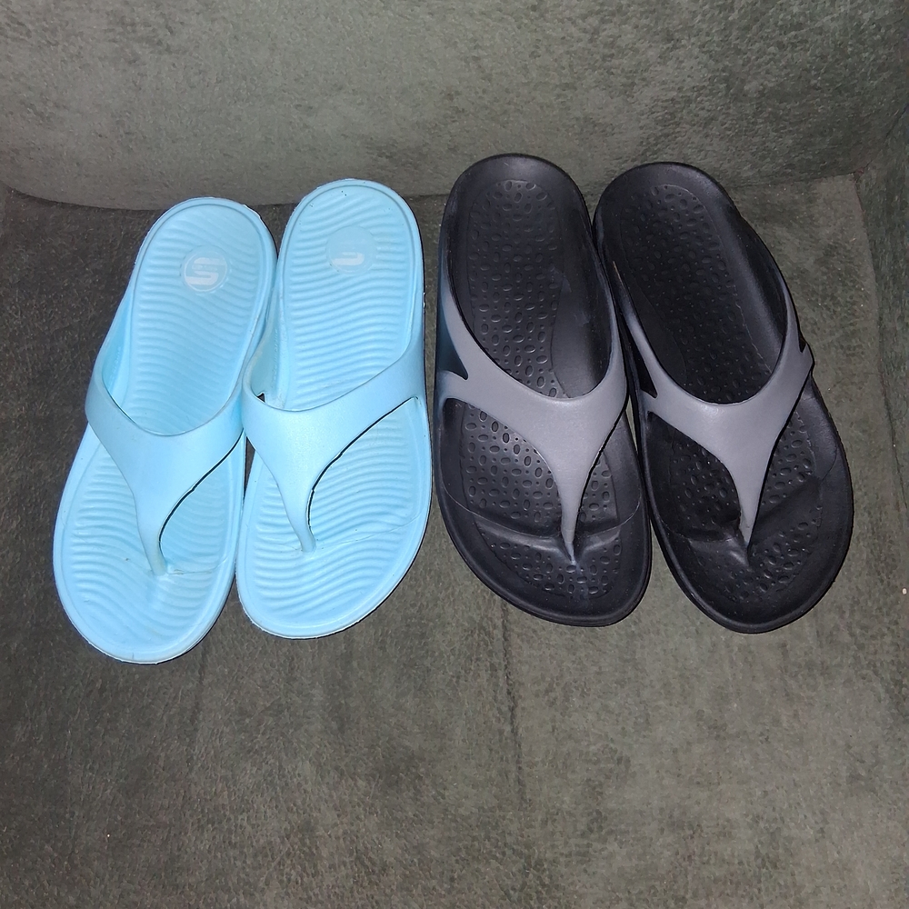 Comfort Foam Thong Sandals - Blue and Black